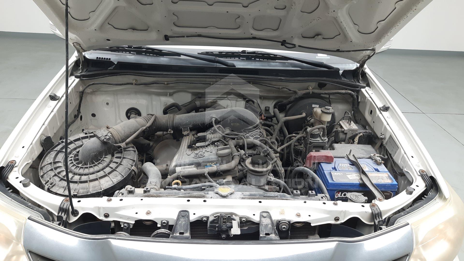 2013 TOYOTA FORTUNER VIN: MHFYX59G3D8037695