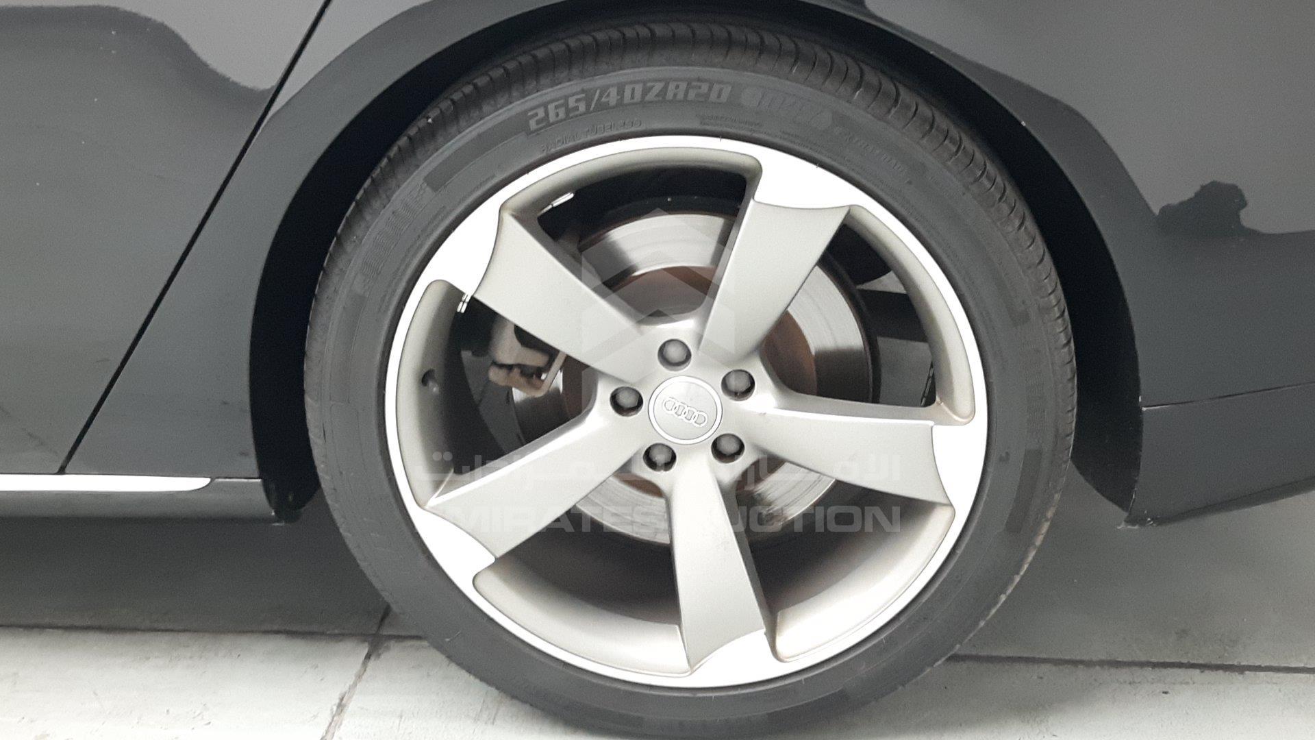 WAURVB4HXBN007397 - 2011 Audi A8 - #490352