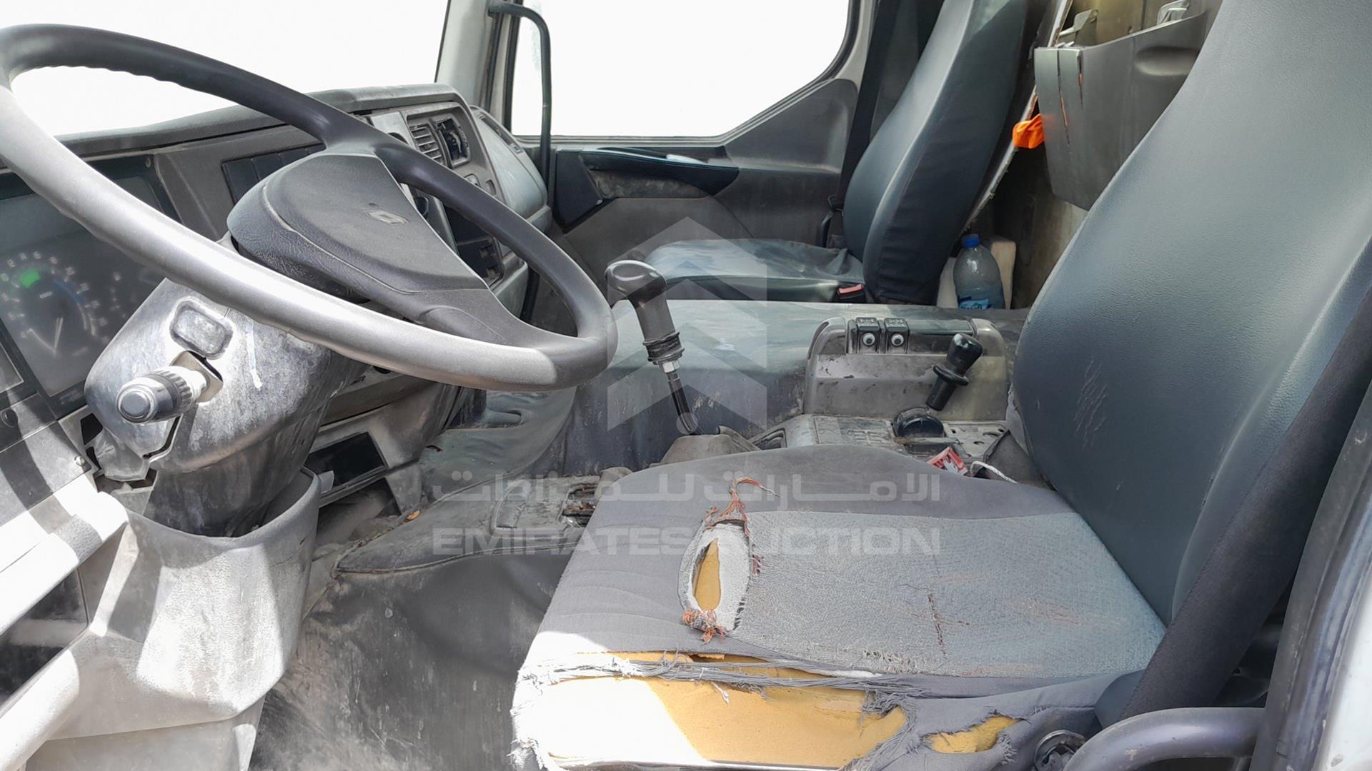 2006 RENAULT TRUCK VIN: VF633DVC06E105830