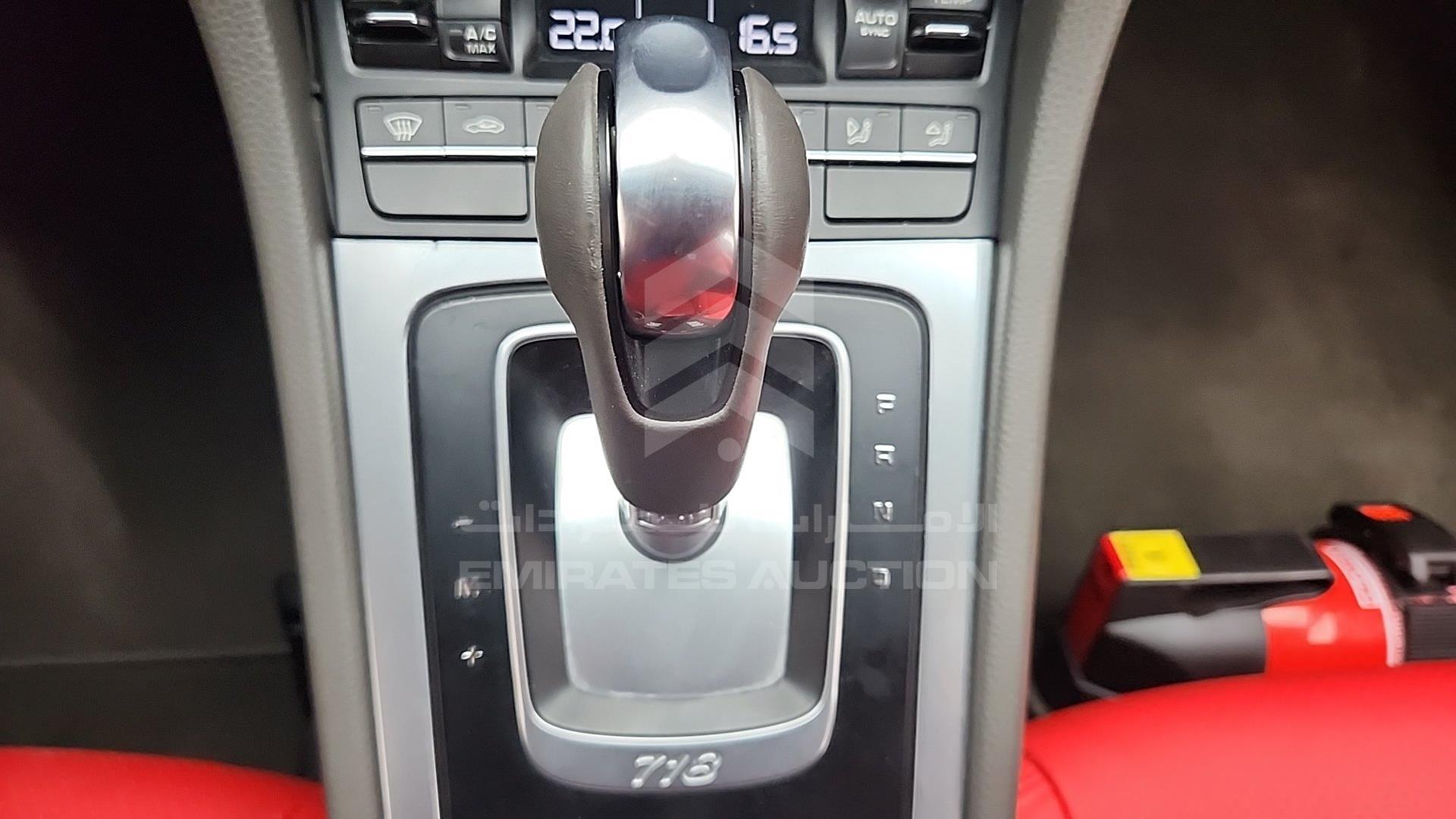 2024 PORSCHE CAYMAN VIN: WP0AA2A82RK255445