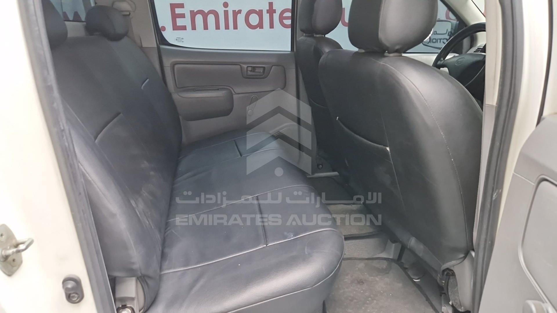 2008 TOYOTA HILUX VIN: MR0EX12G782305420