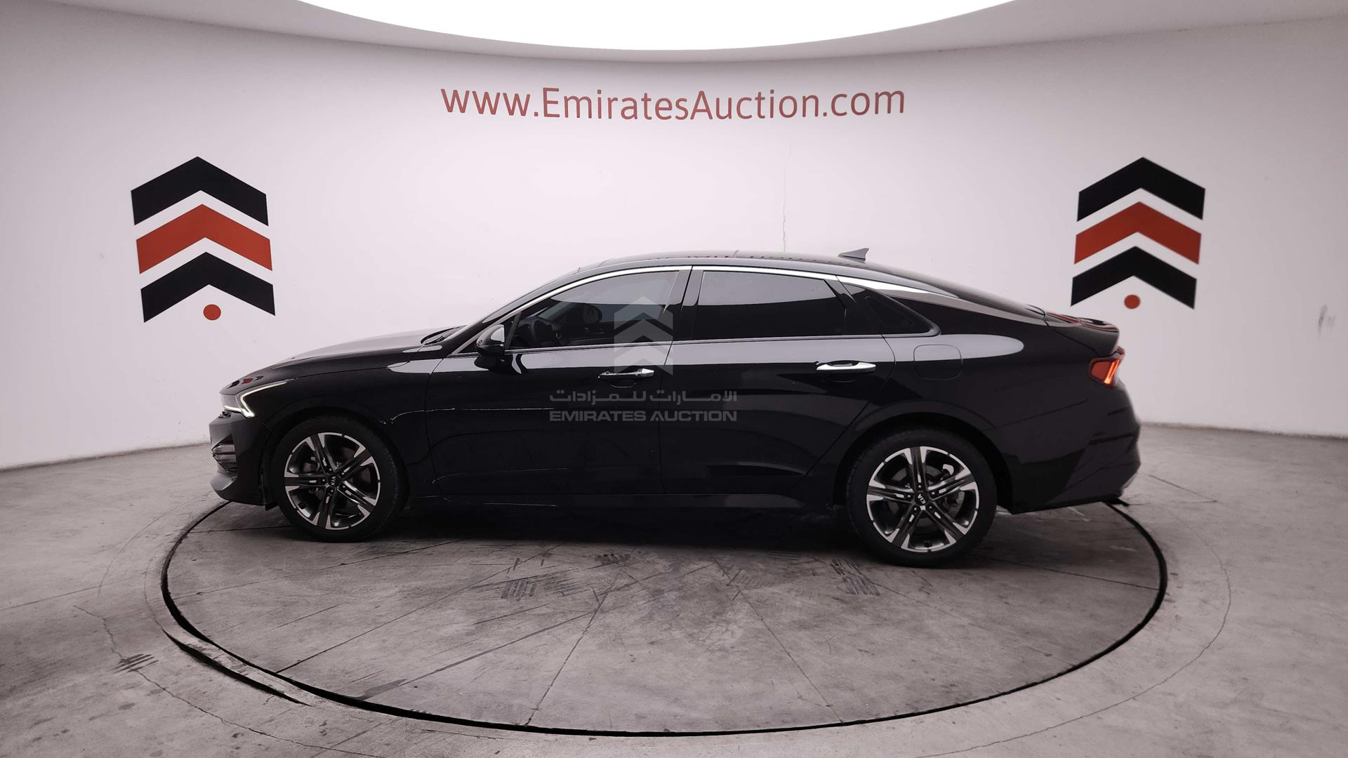 2021 KIA K5 VIN: KNAG2417XM5090808