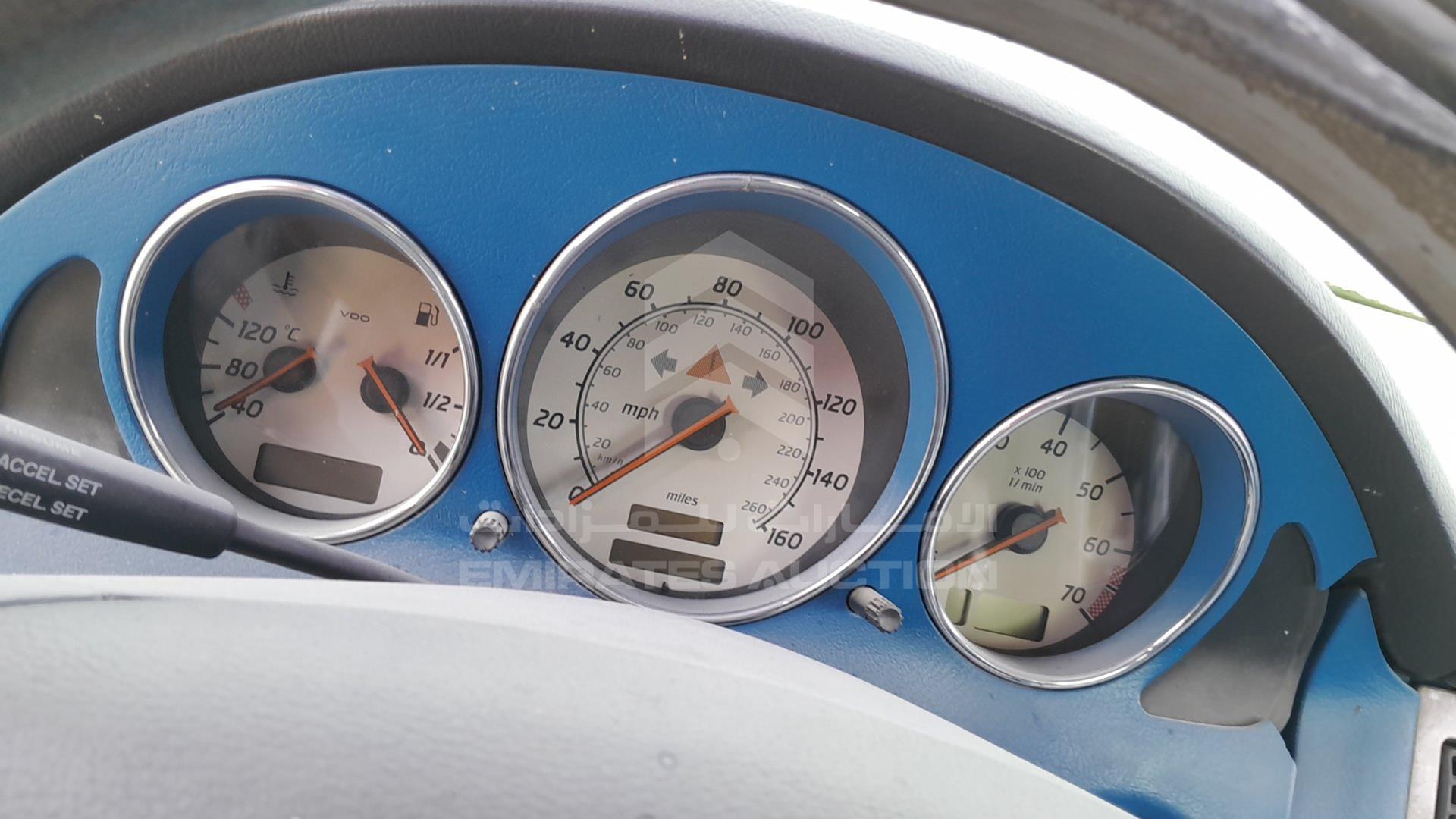 2001 MERCEDES SLK230 VIN: WDBKK49F61F206986