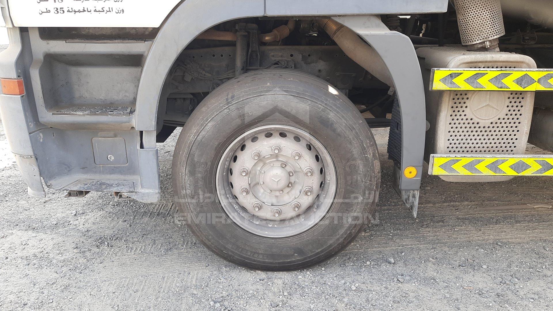 2007 MERCEDES ACTROS VIN: WDAKHCAA77L186531