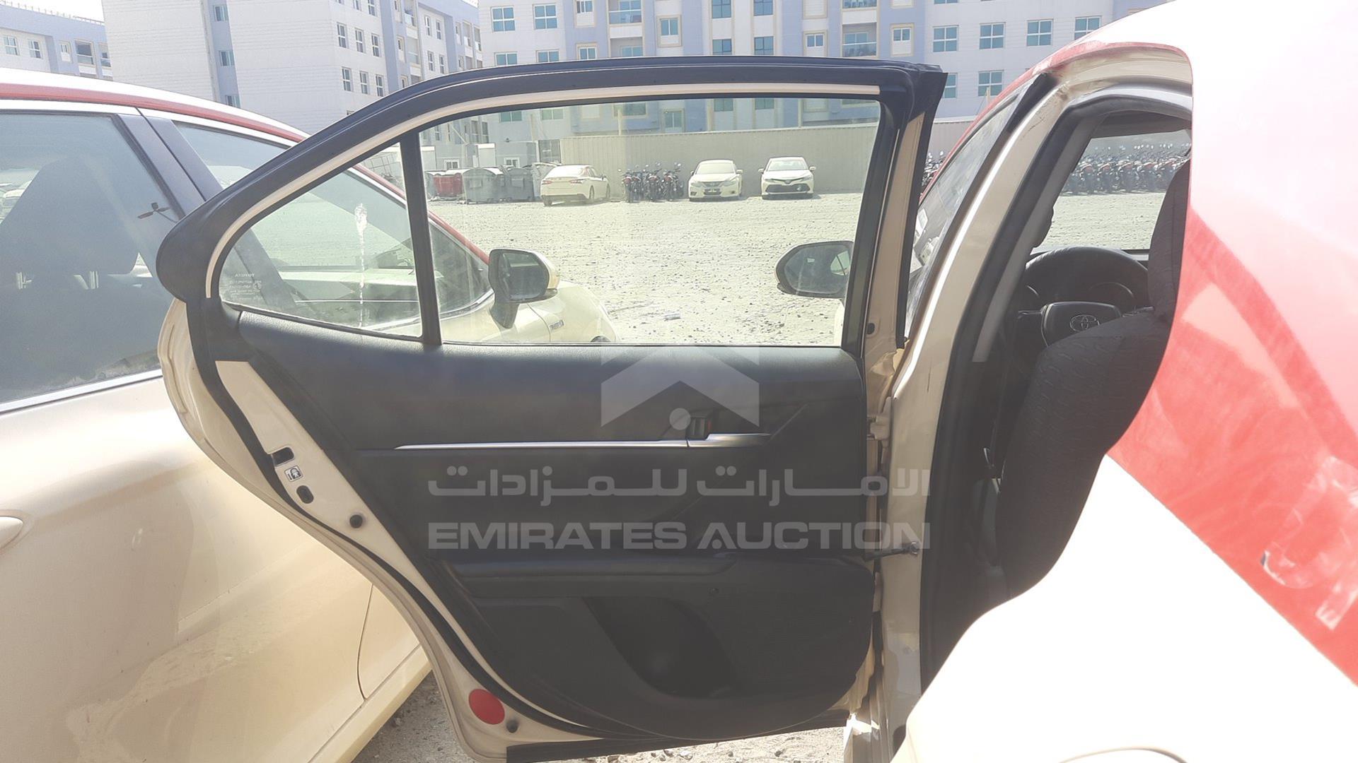 2019 TOYOTA CAMRY VIN: JTNB29HK8K3015209