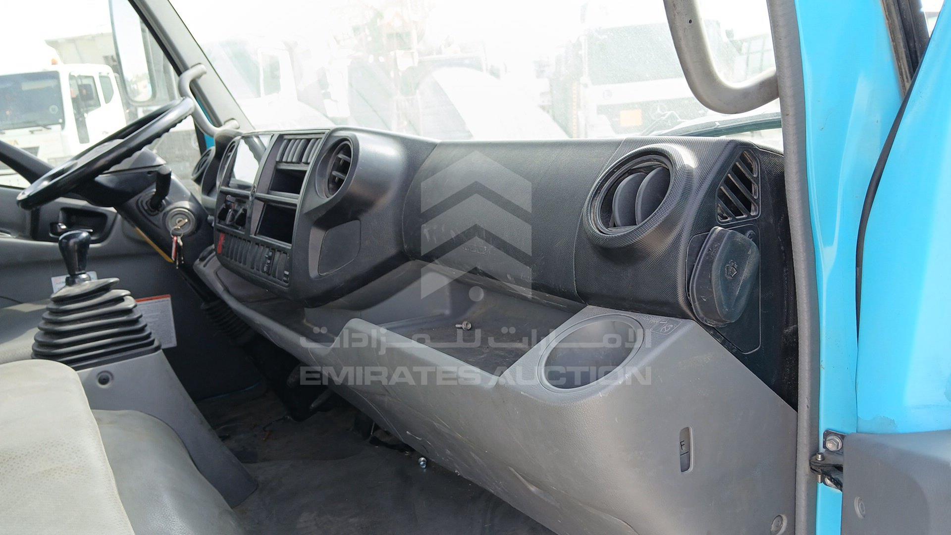 2021 HINO 300 VIN: JHHUCN1F8MK037992