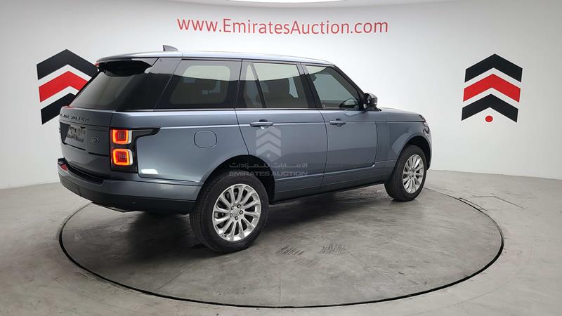 SALGA2BV6JA380966 Auction: EmiratesAuction Lot: 405807 SALGA2BV6JA380966 Range Rover Vogue SE 2018 BLUE Photo 58
