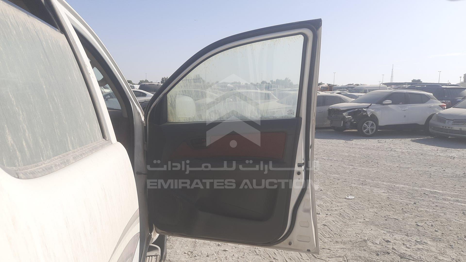 2014 TOYOTA HILUX VIN: MR0FX22G5E1111738