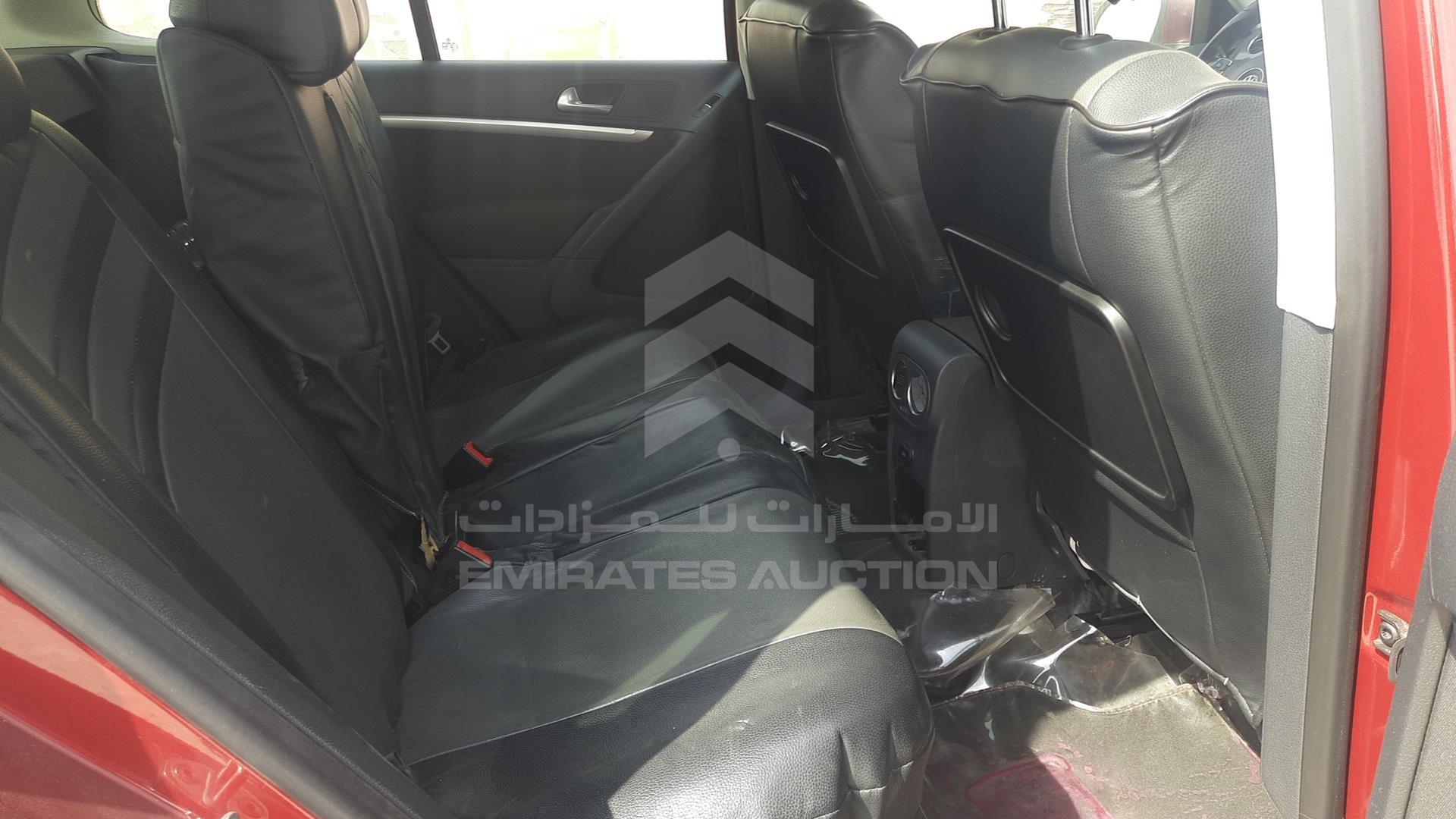 2012 VOLKSWAGEN TIGUAN VIN: WVGCE15NXCW045677