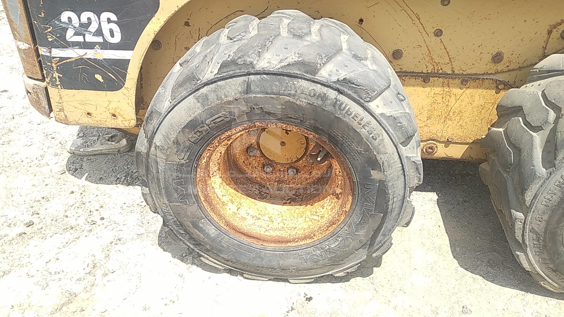 2002 CATERPILLAR 226 VIN: CAT00226A5FZ07144