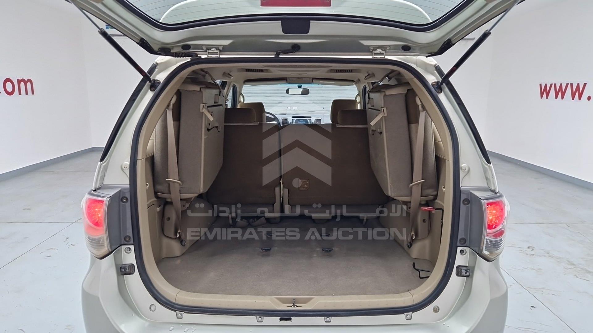 2014 TOYOTA FORTUNER VIN: MHFYU59G1E7031572