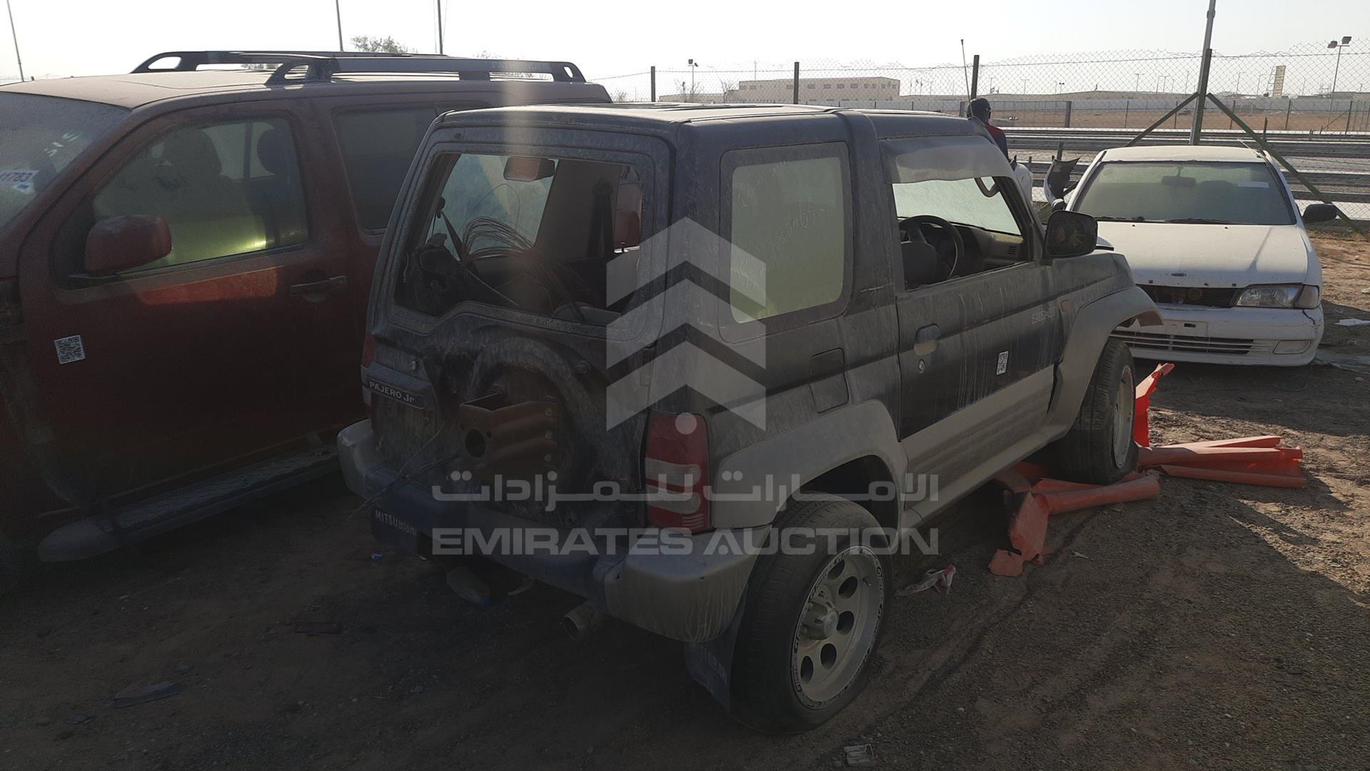 0 MITSUBISHI PAJERO VIN: H57A-0018137