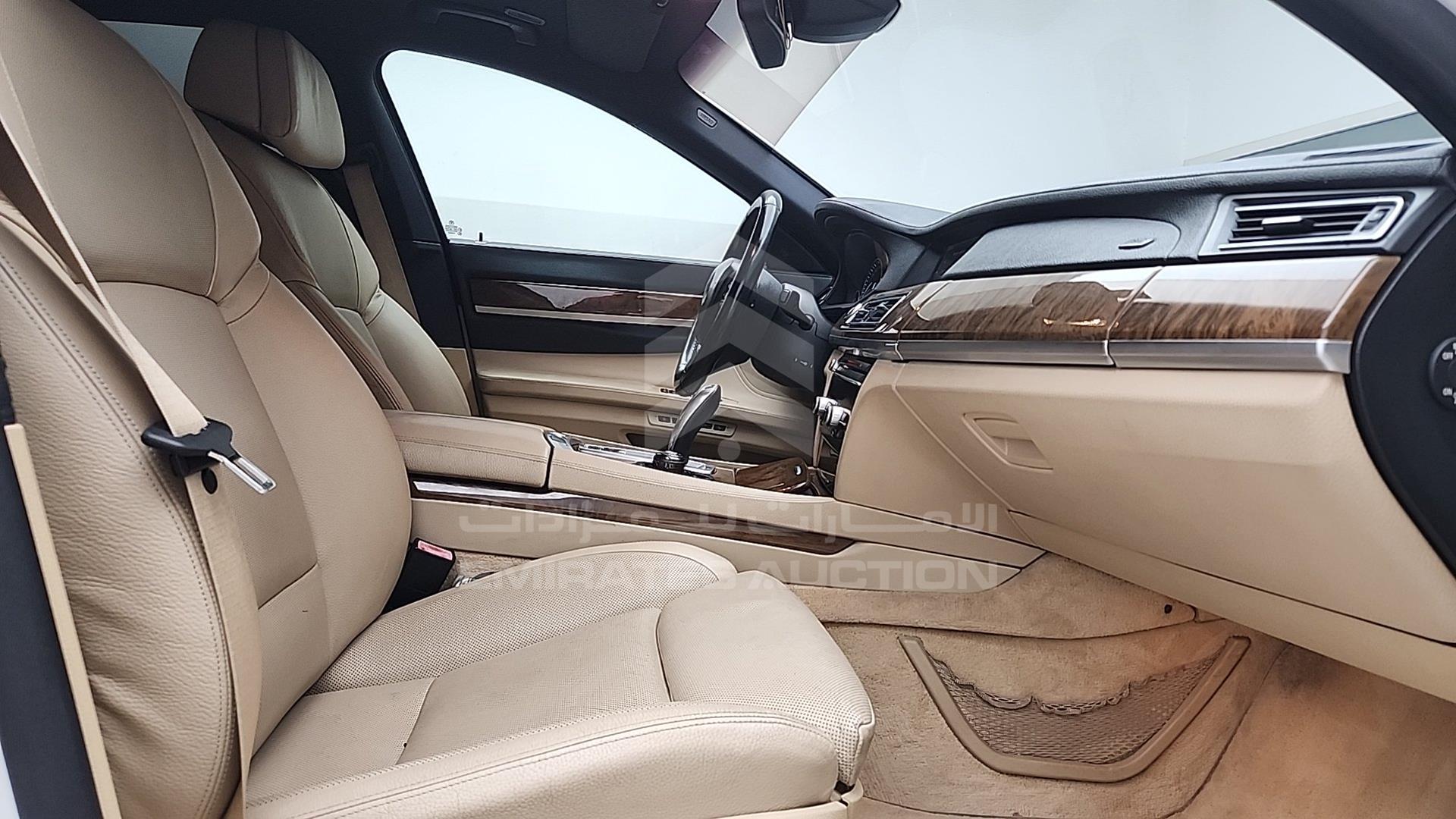 2009 BMW 740 LI VIN: WBAKB41069CY45887
