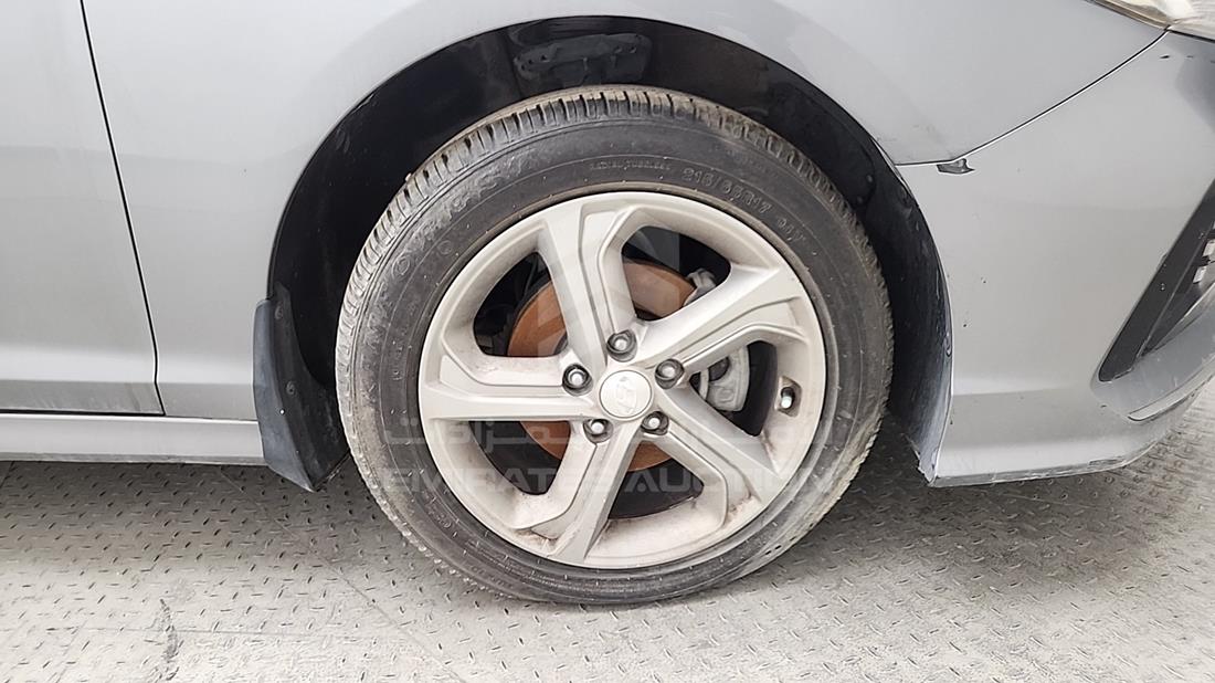 2018 Hyundai Sonata — Front Right Tyre — Photo 41