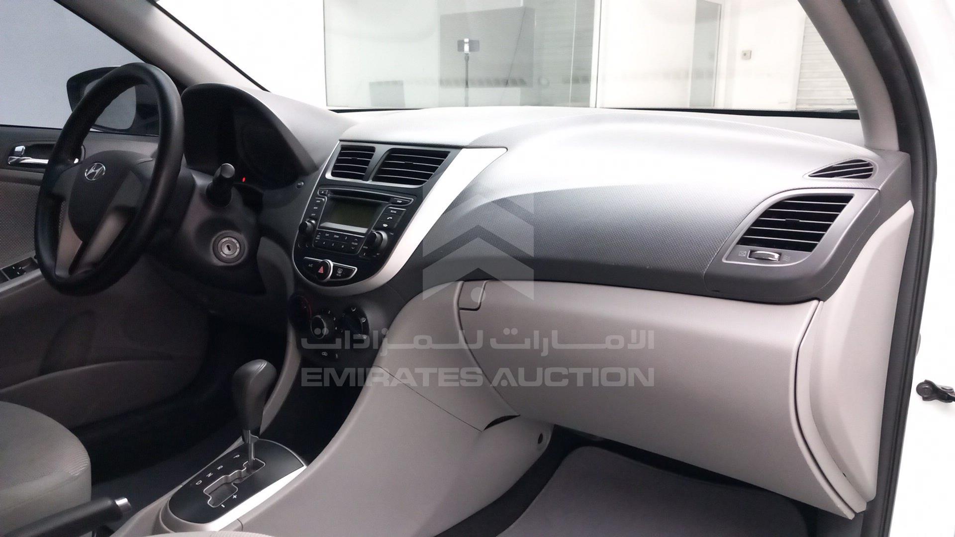 2015 HYUNDAI ACCENT VIN: KMHCT41BXFU710449
