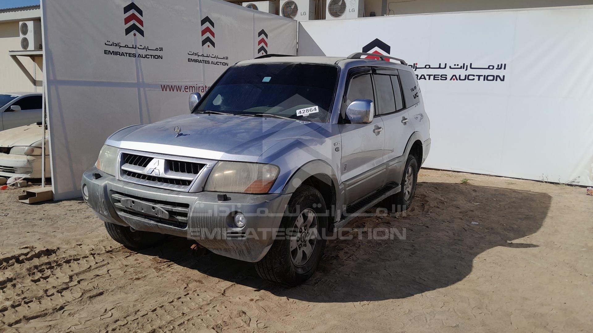 2004 MITSUBISHI PAJERO VIN: JE4MR62R04J702153