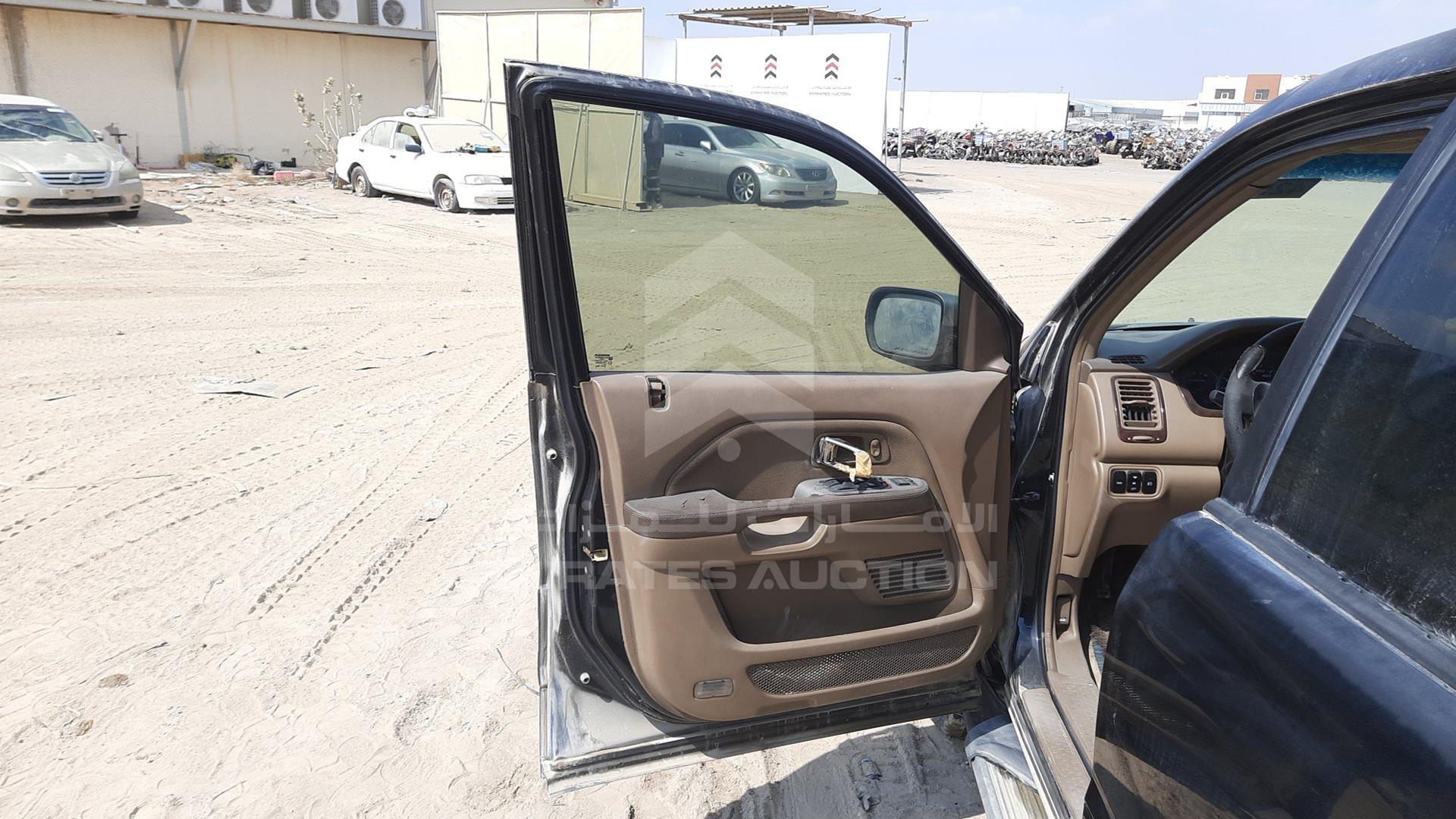 2003 HONDA MRV VIN: 2HKYF18523H701170