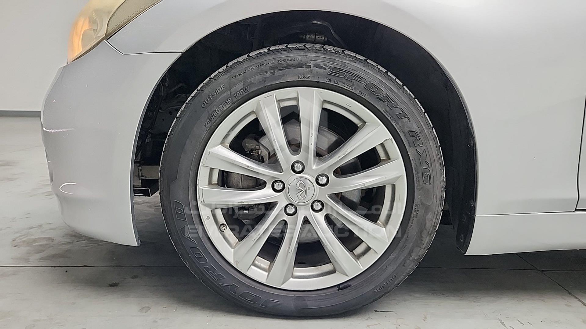 2018 INFINITI Q70 VIN: JNKBY1AP9JM370178