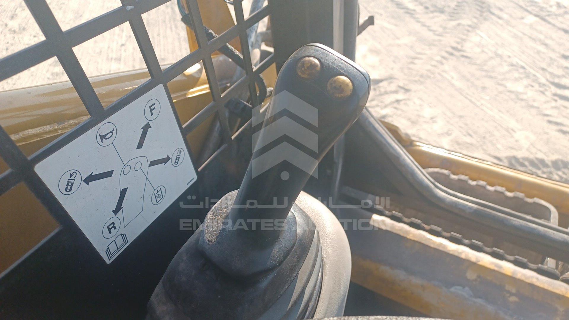 2021 CATERPILLAR 216B3 VIN: CAT0216BHPWM00133
