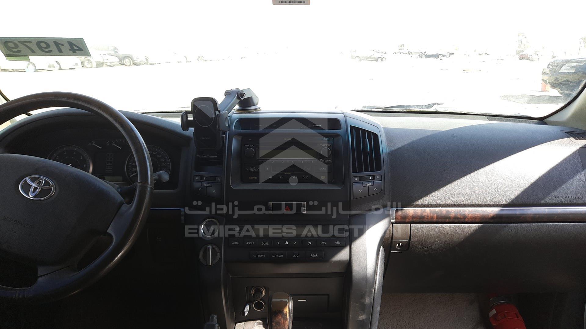 2009 TOYOTA LAND CRUISER VIN: JTMHU09J195011270