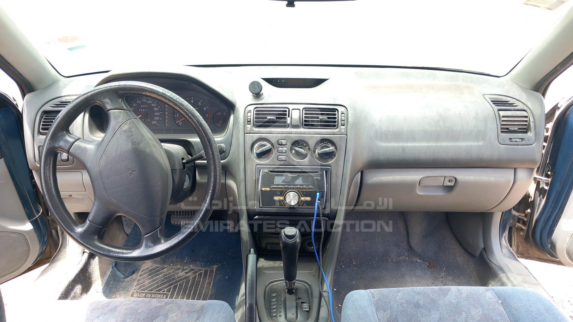 1999 MITSUBISHI GALANT VIN: JMYSREA2AXZ001236