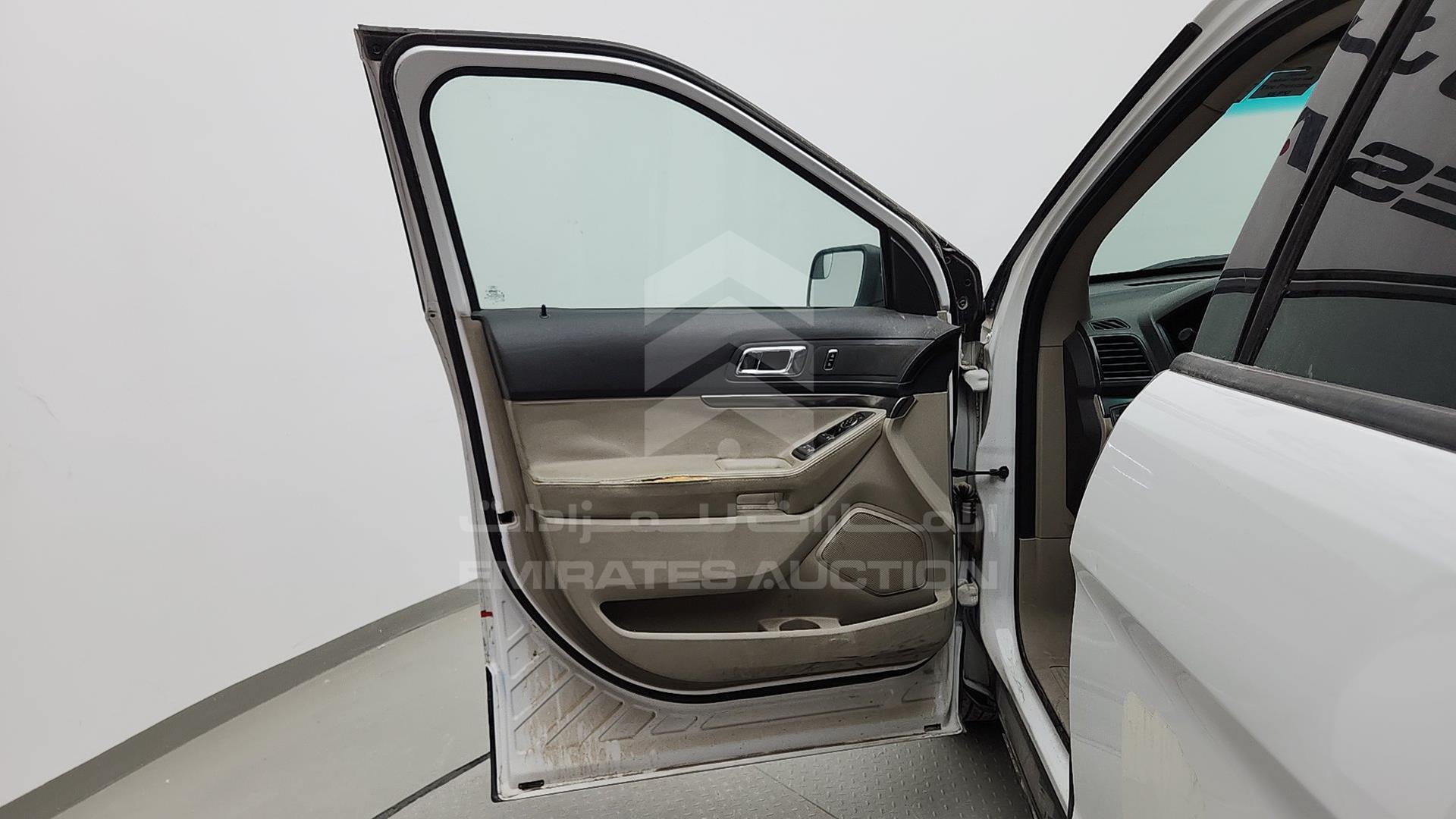 2015 FORD EXPLORER VIN: 1FM5K8B8XFGA67508