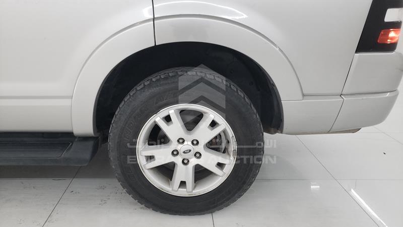 VIN: 1FMEU73E87UA45518 Auction: EmiratesAuction Lot: 405931 VIN: 1FMEU73E87UA45518 Ford Explorer 2007 SILVER Photo 30
