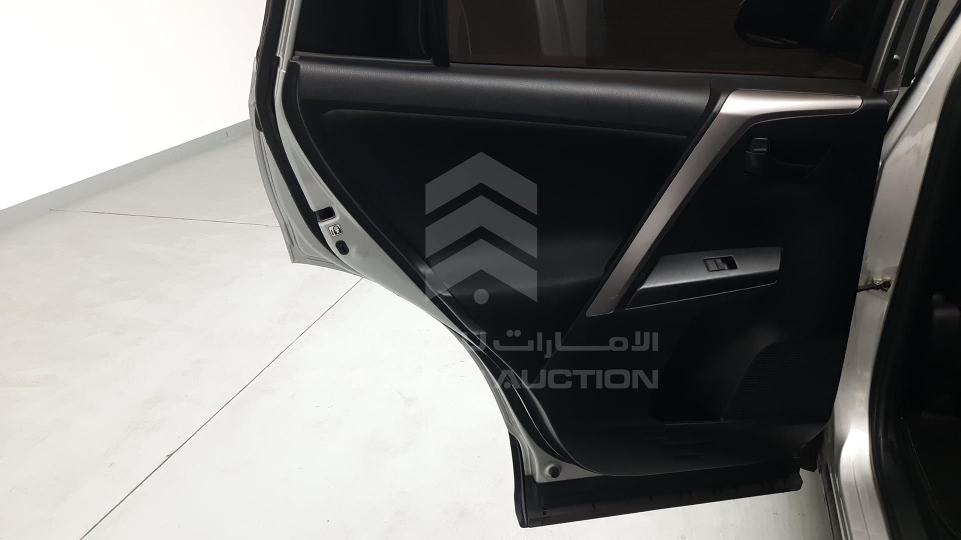 2016 TOYOTA RAV-4 VIN: JTMBF9EV4GJ054339