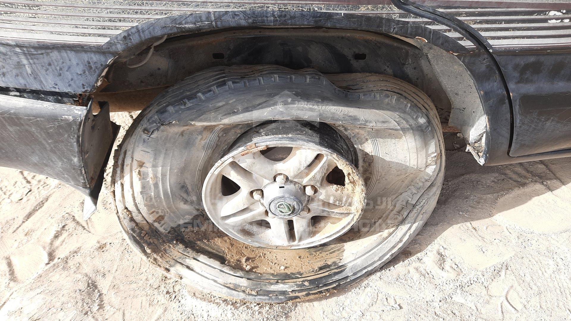 2000 TOYOTA LAND CRUISER VIN: JTCHJ01J0Y0028324