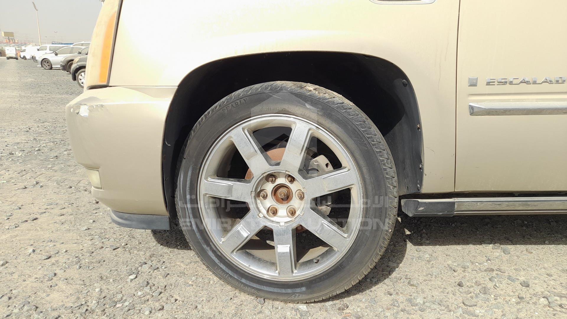 2008 CADILLAC ESCALADE VIN: 1GYFK63818R164058