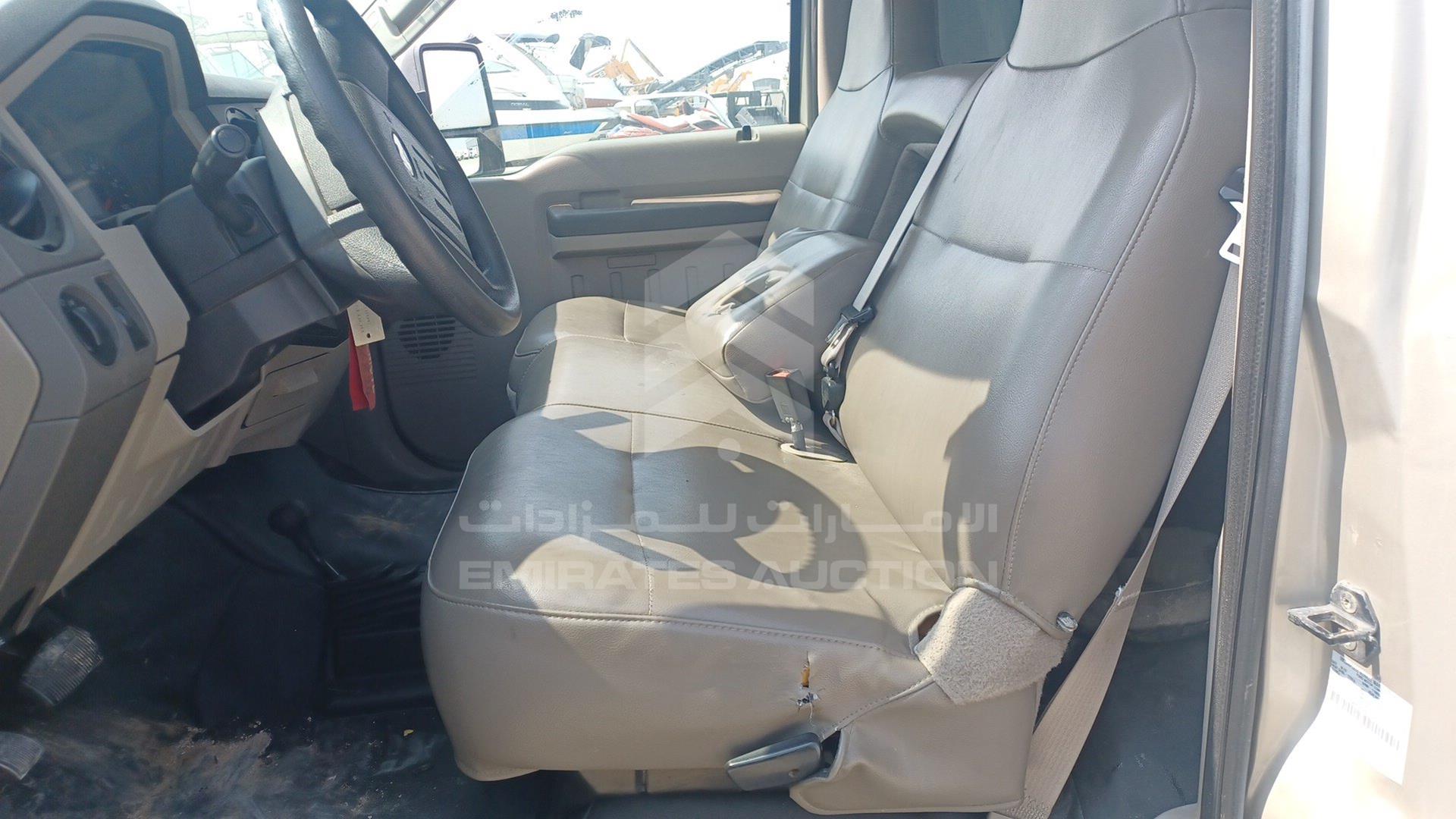 2008 FORD F 350 VIN: 1FDWF35R48EA80415