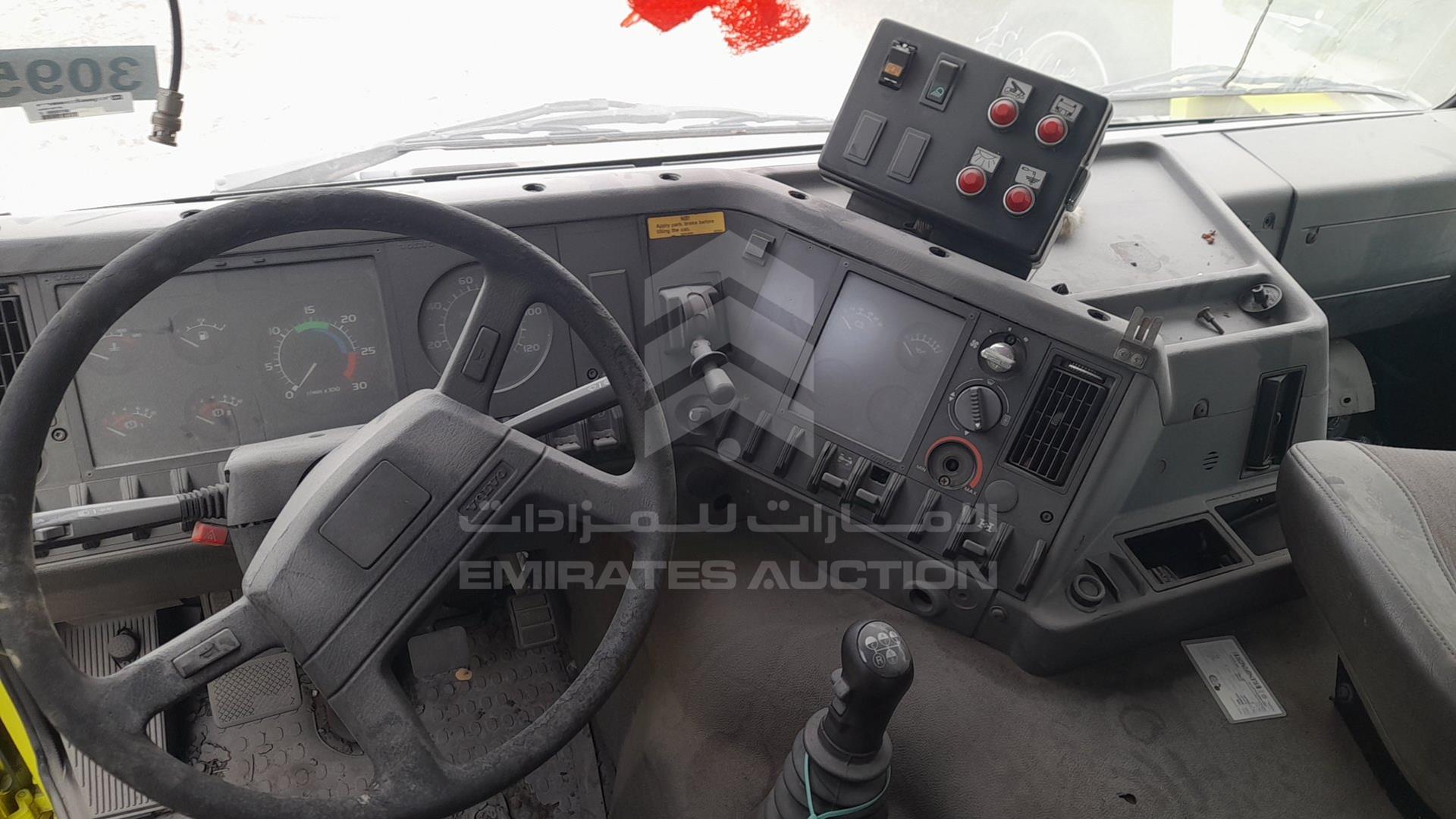 0 VOLVO FL 10 VIN: YV2F4C1G5WA281992