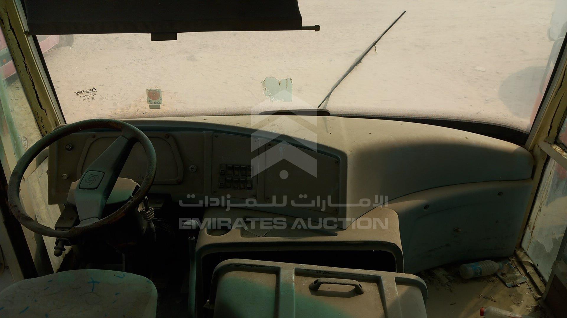2008 ASHOK LEYLAND --- VIN: MB1PAEFA585157653