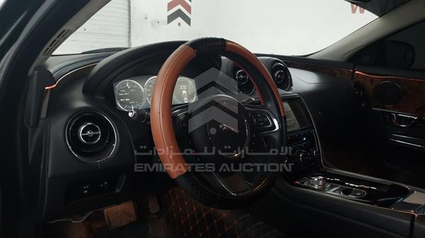 Jaguar X J 2015 SAJAA20N2FPV79969 Image 4