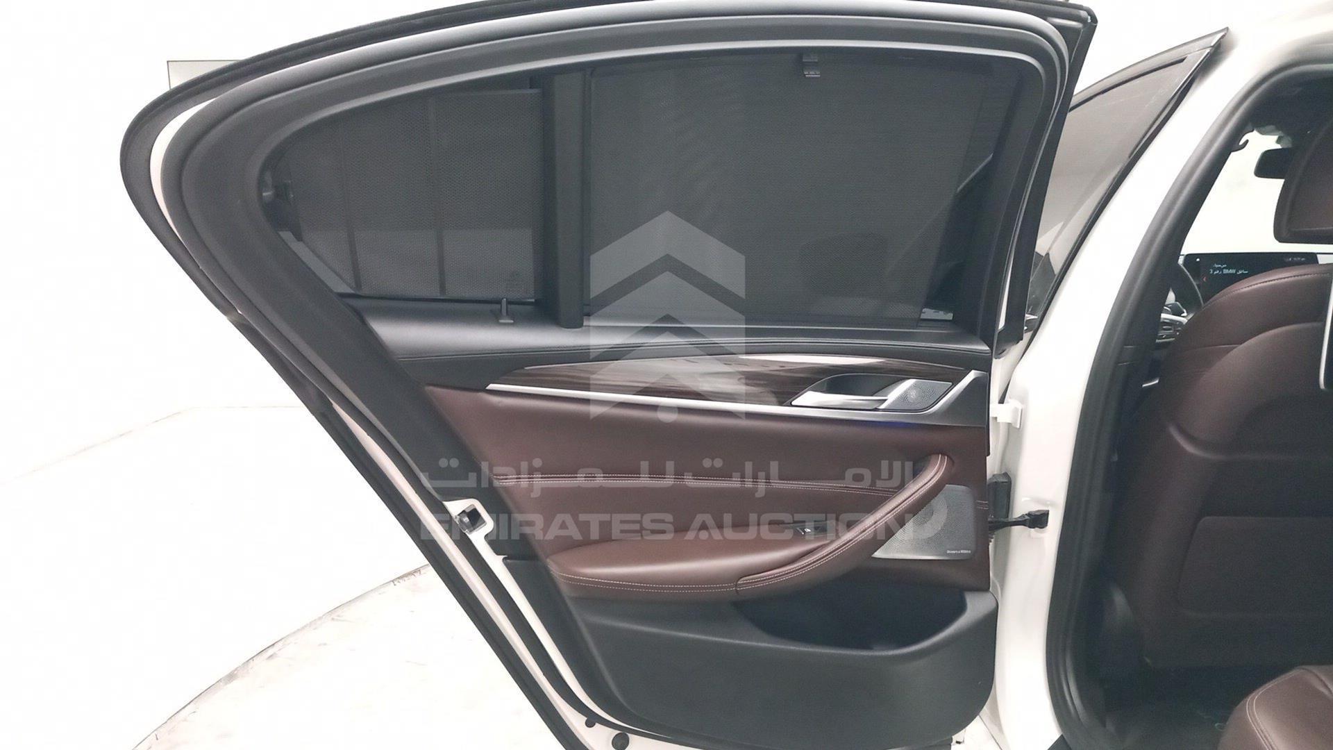 2018 BMW 530 VIN: WBAJA5105JG876579