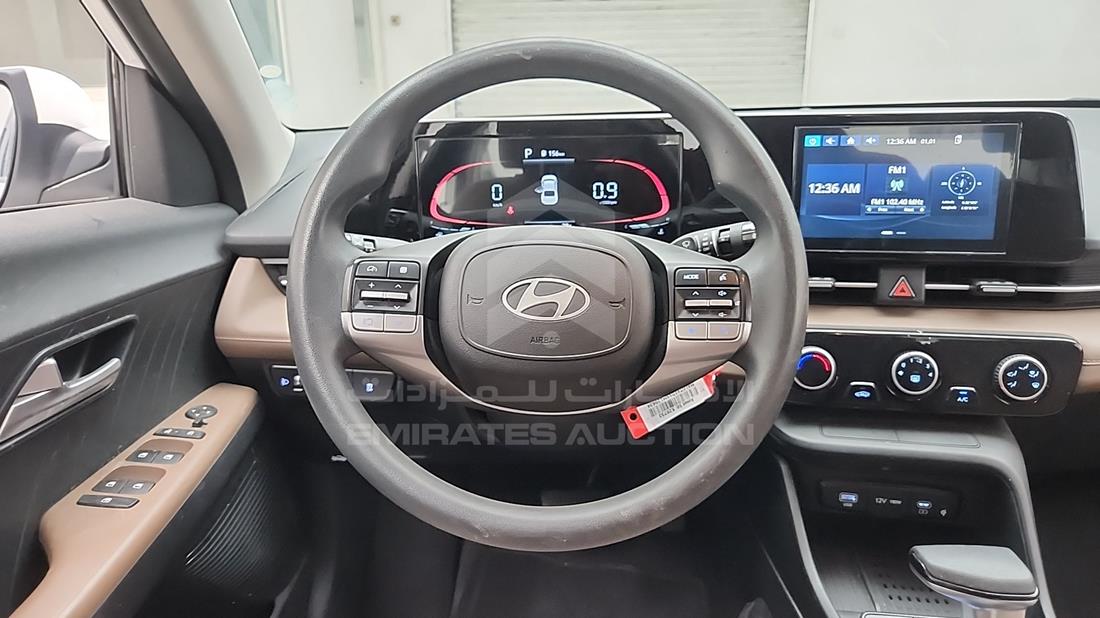 2025 Hyundai Accent — Steering & Mounted Controls — Photo 15