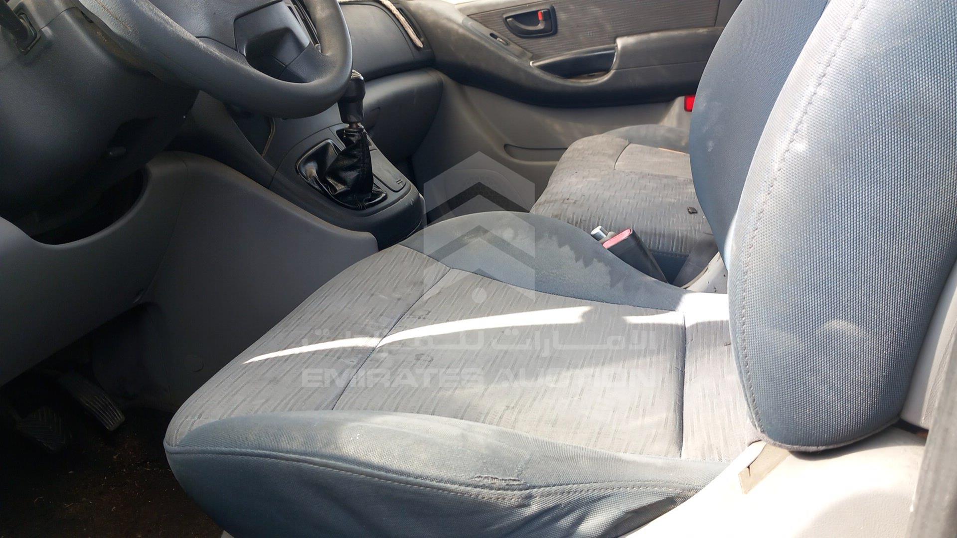 2016 HYUNDAI H1 VIN: KMHWG81R0GU733522