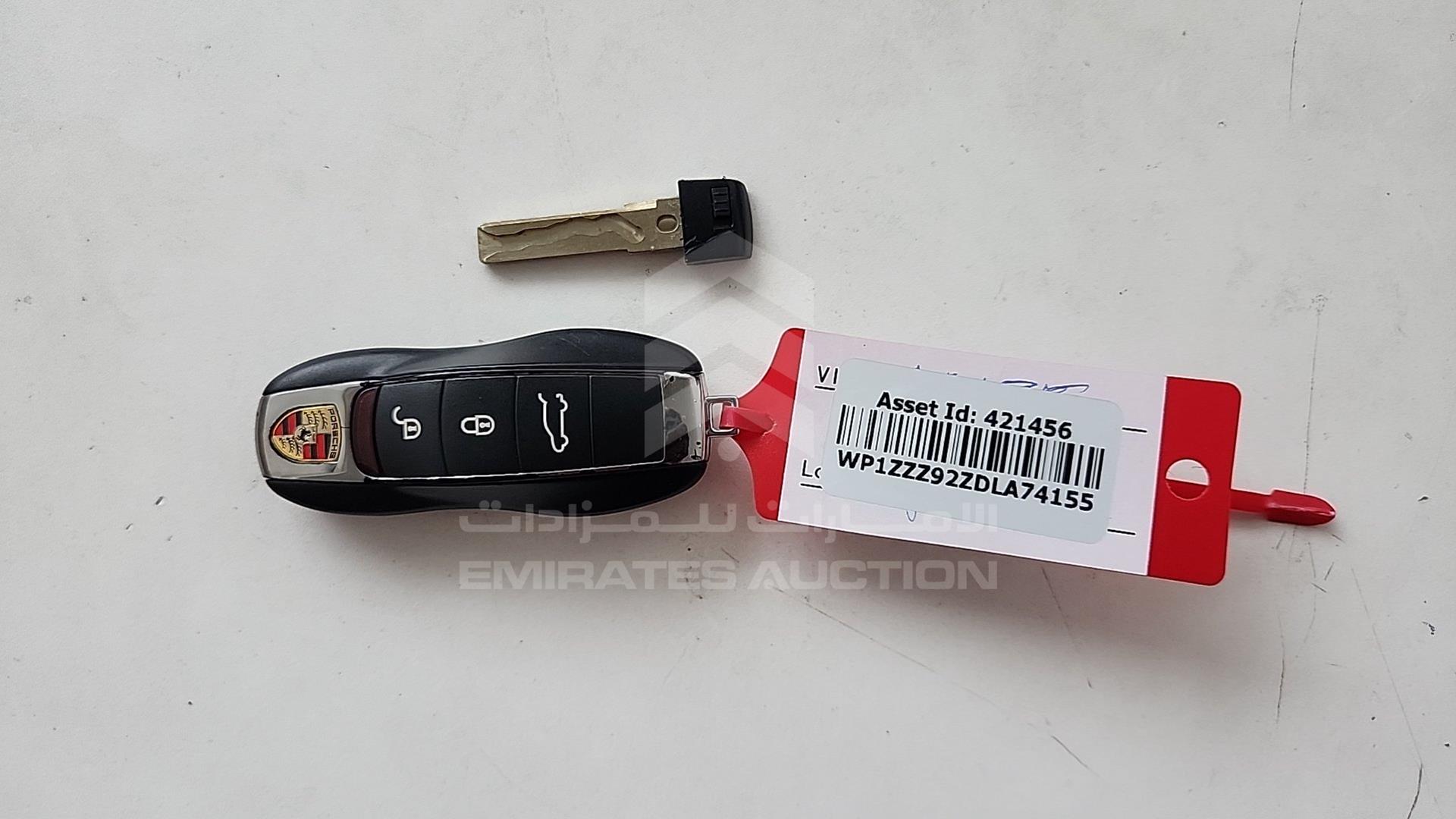 2013 PORSCHE CAYENNE VIN: WP1ZZZ92ZDLA74155