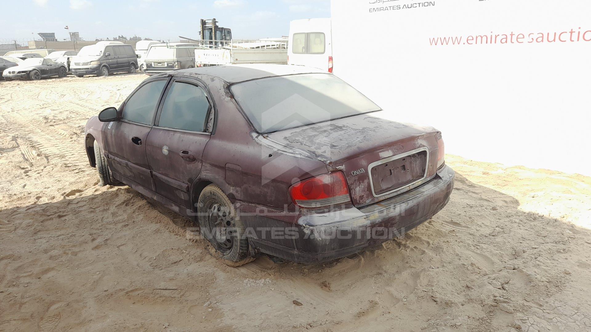 2003 HYUNDAI SONATA VIN: KMHEM41B23A842169