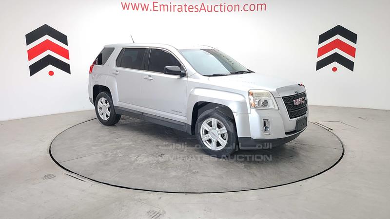 2GKAL8EKXF6303229 Auction: EmiratesAuction Lot: 412016 2GKAL8EKXF6303229 GMC Terrain 2015 SILVER Photo 16