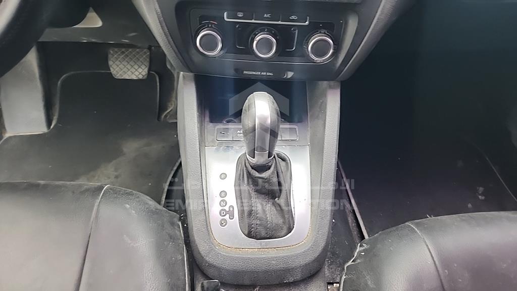 WVWRV1AJ6EM240515 - 2014 VOLKSWAGEN JETTA - #526371