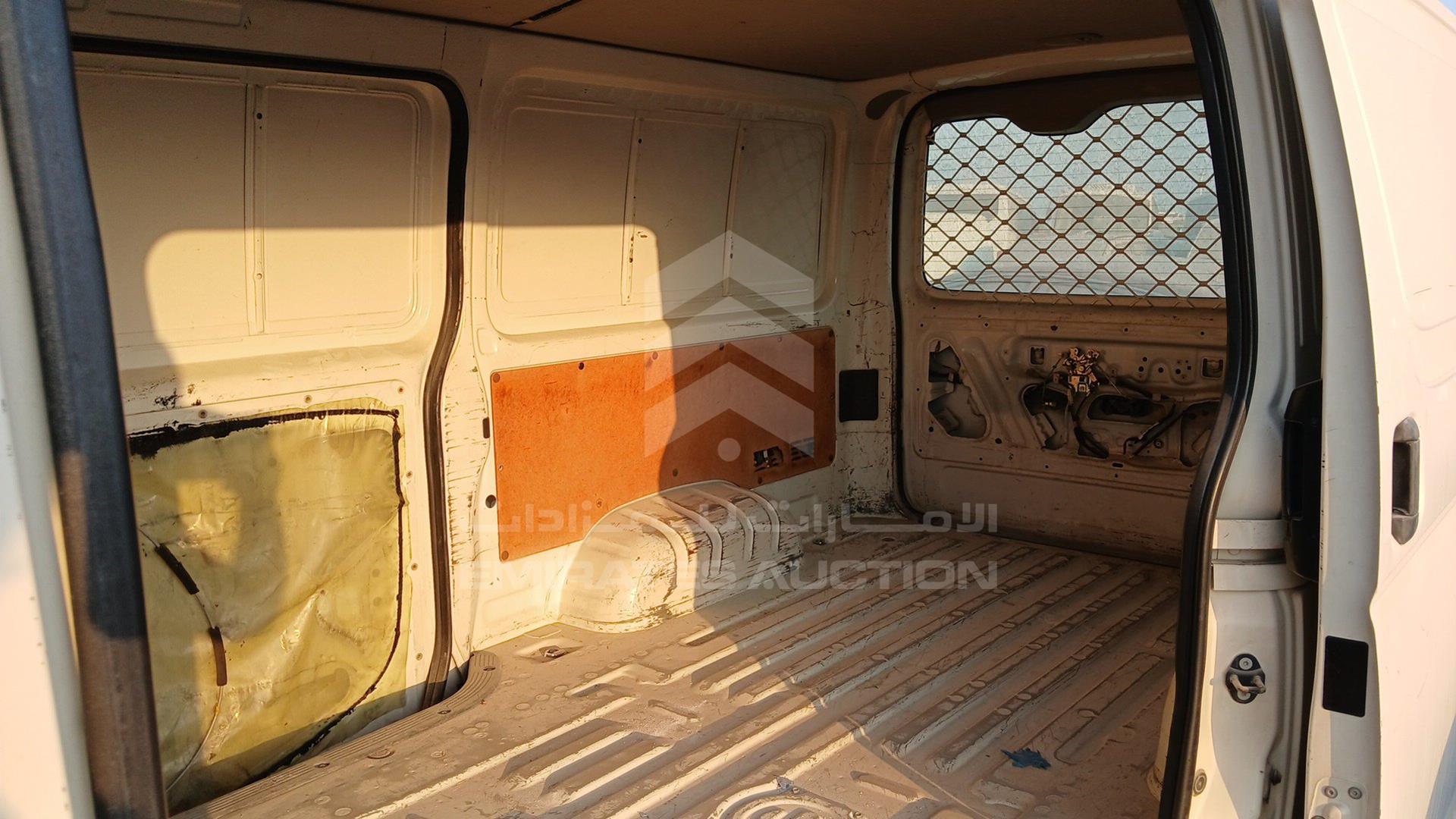 2015 TOYOTA HIACE VIN: JTFHX02P2F0094844
