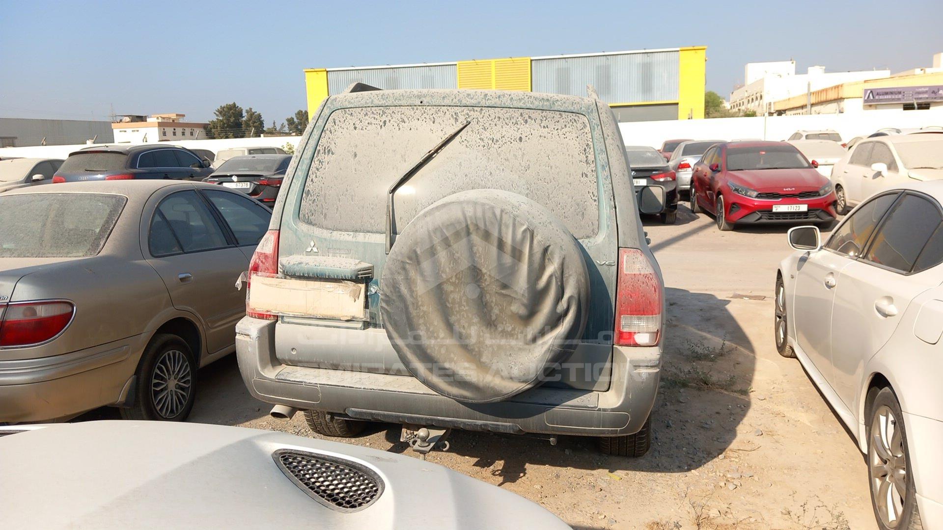 2005 MITSUBISHI PAJERO VIN: JE4MR62M05J708962