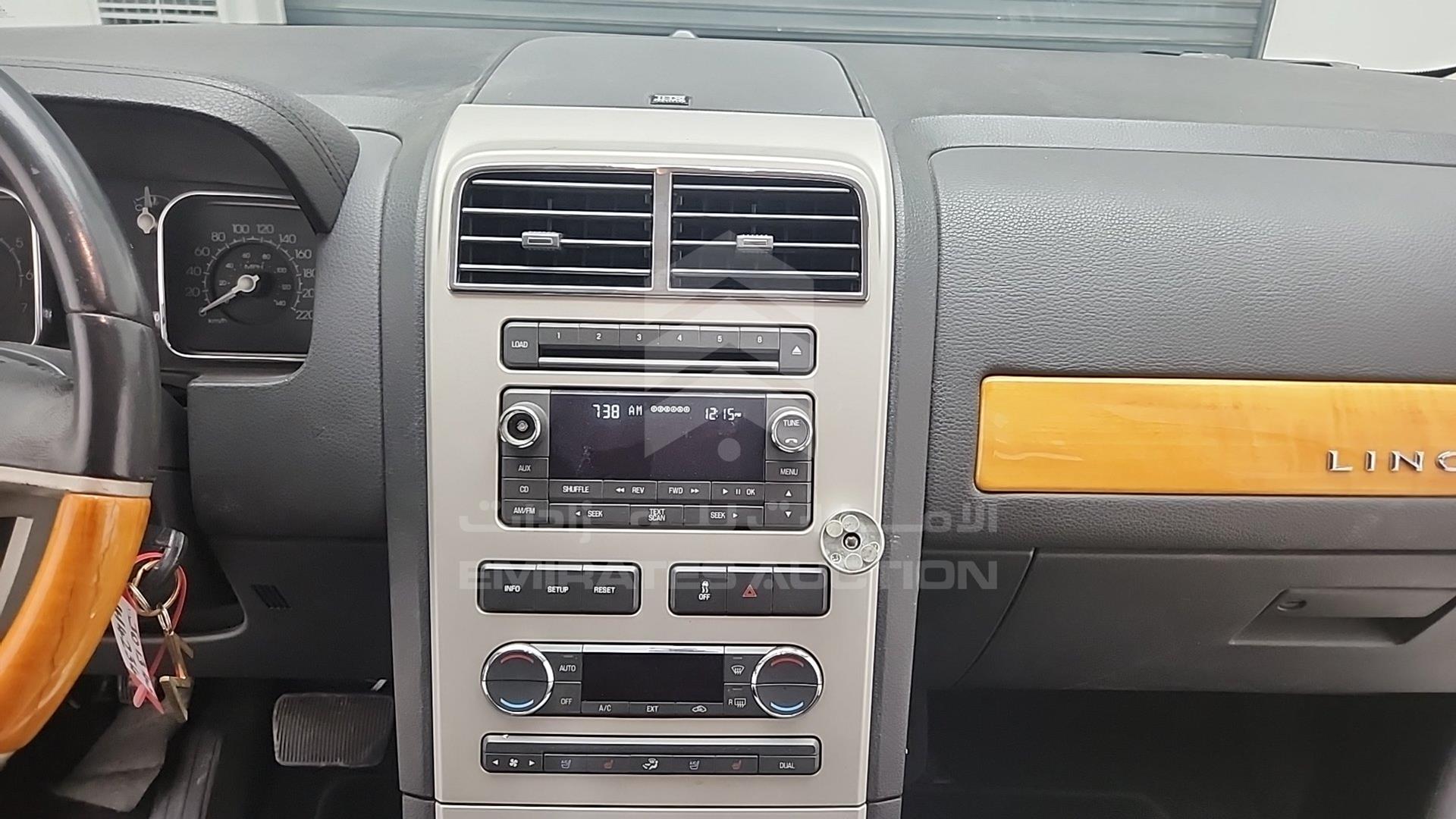 2009 LINCOLN MKX VIN: 2LMDU88C29BJ01345