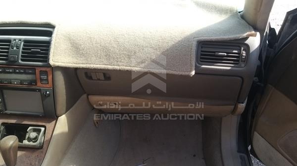 Lexus LS400 1996 JT8BH22F2T0050495 Image 23