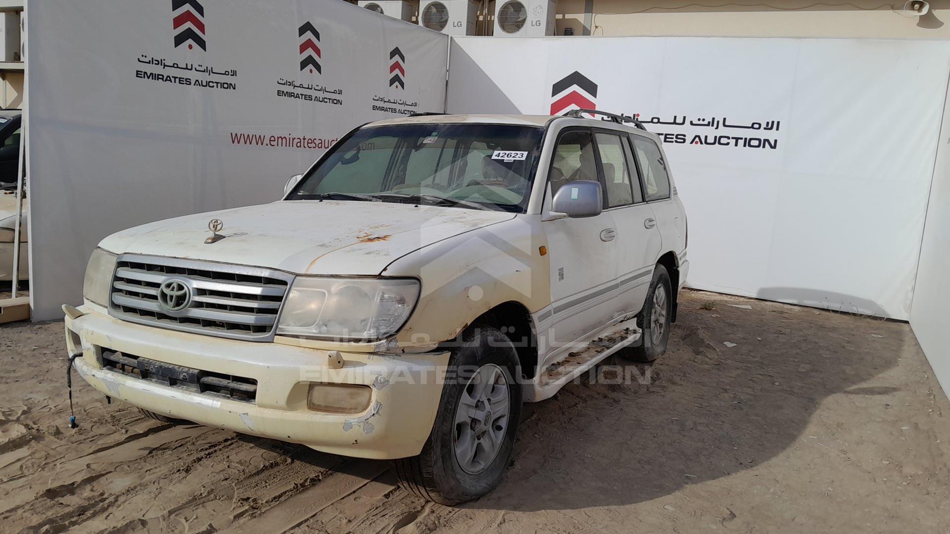 2006 TOYOTA LAND CRUISER VIN: JTEHJ09JX65132086