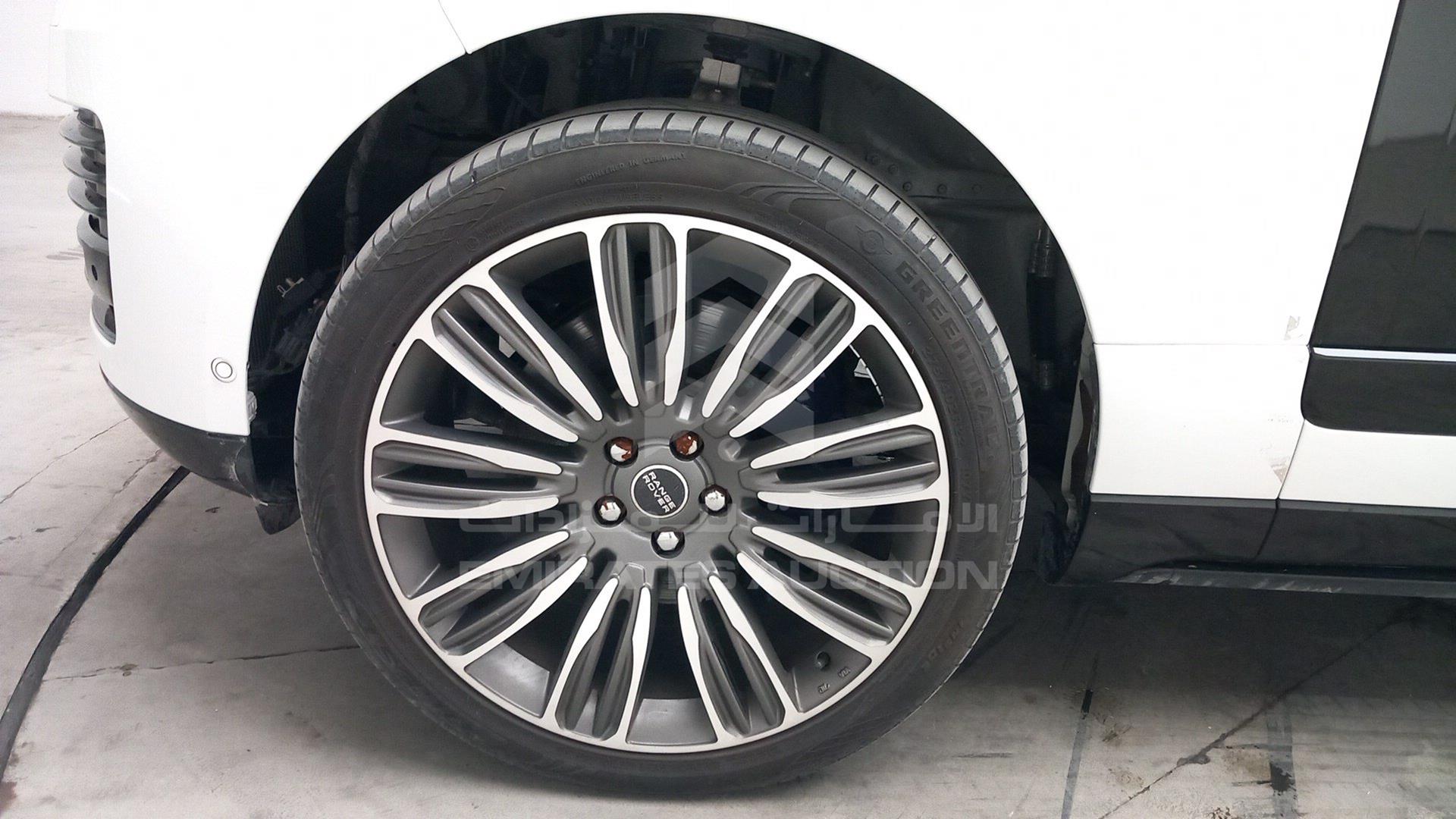 2014 RANGE ROVER VOGUE VIN: SALGA2EFXEA168100