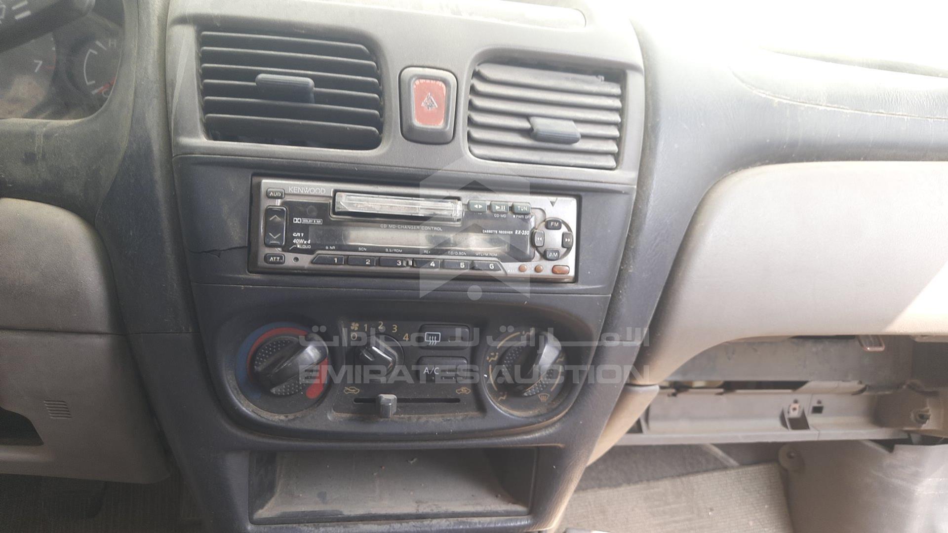 2002 NISSAN SUNNY VIN: JN1EN61SX2W055391