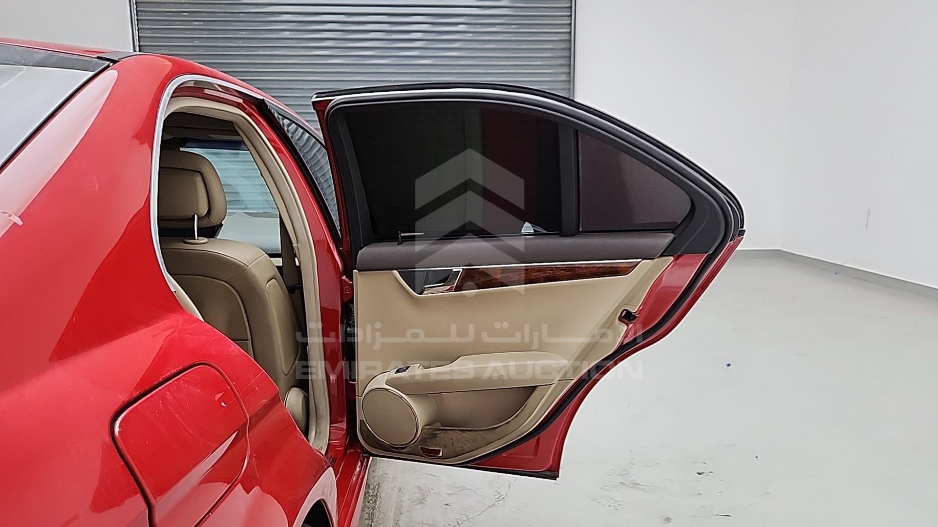 2011 MERCEDES C 300 VIN: WDDGF8BB6BR144232