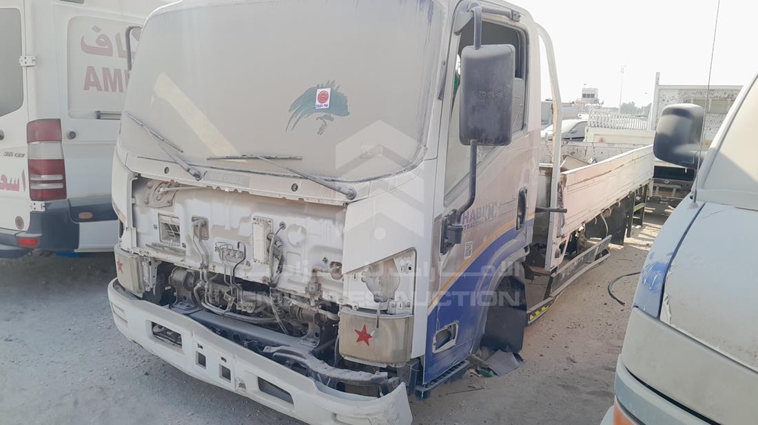 2015 Isuzu Pick up — Front Left Angle — Photo 5